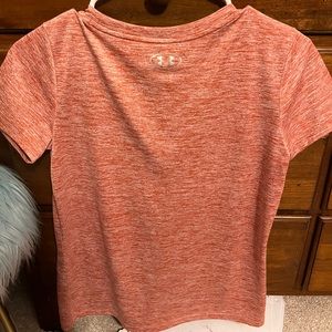Under Armour workout tee salmon XS